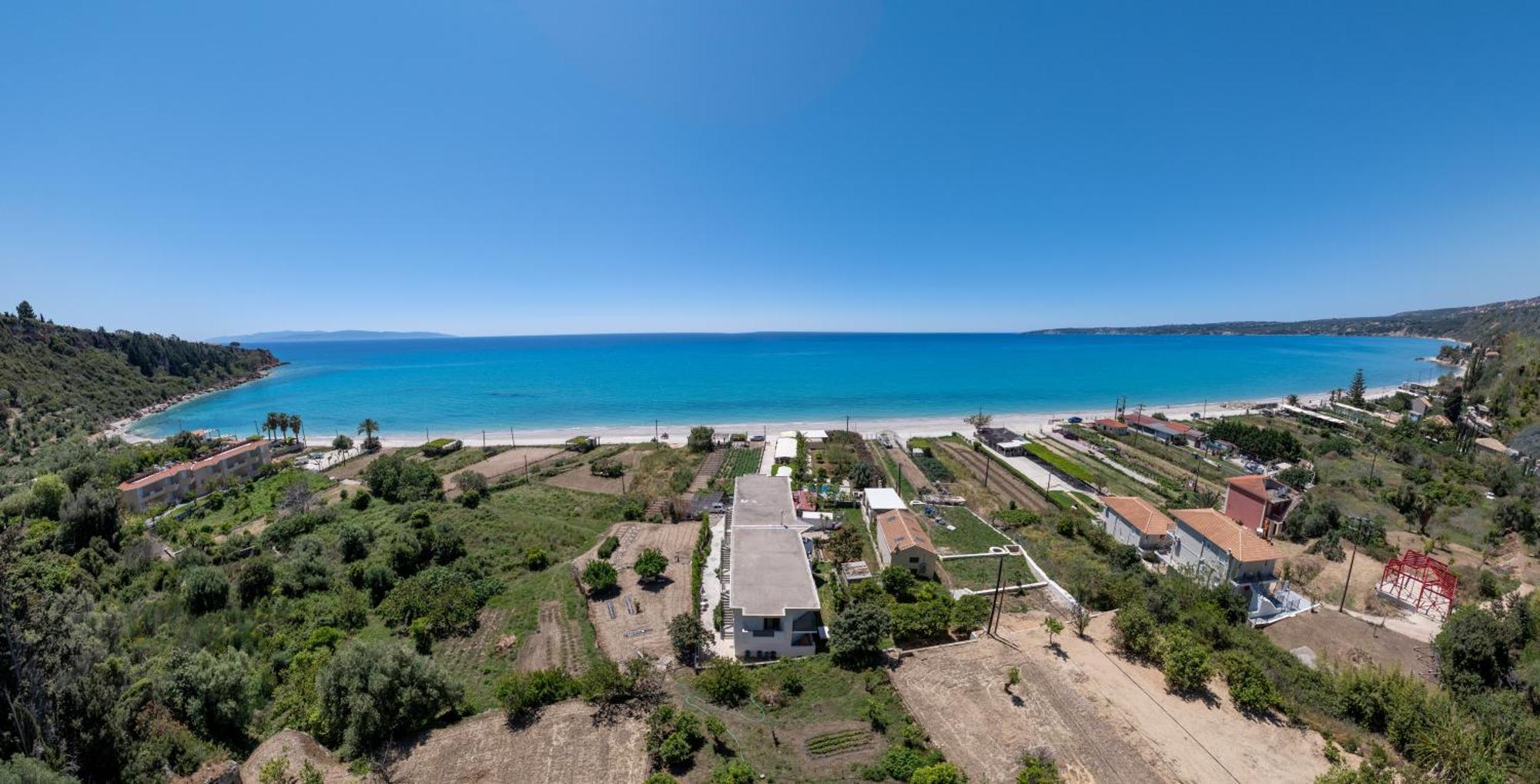 Aridas At The Beach Lourdata  Exterior photo